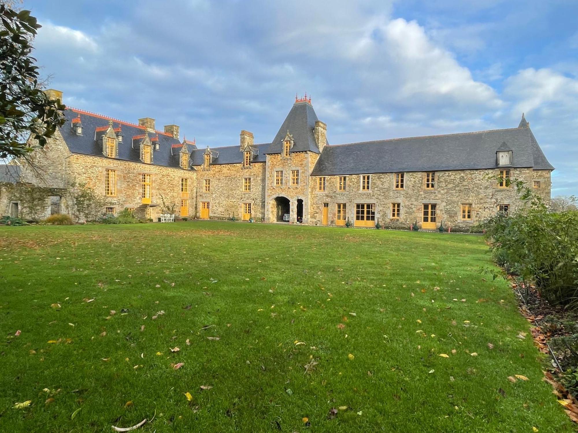 Domaine Du Manoir De Vains Hotel Bagian luar foto