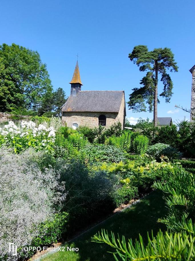 Domaine Du Manoir De Vains Hotel Bagian luar foto
