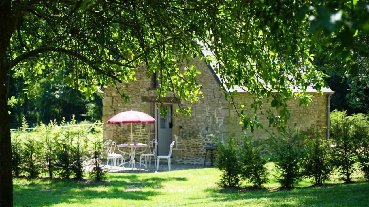 Domaine Du Manoir De Vains Hotel Bagian luar foto